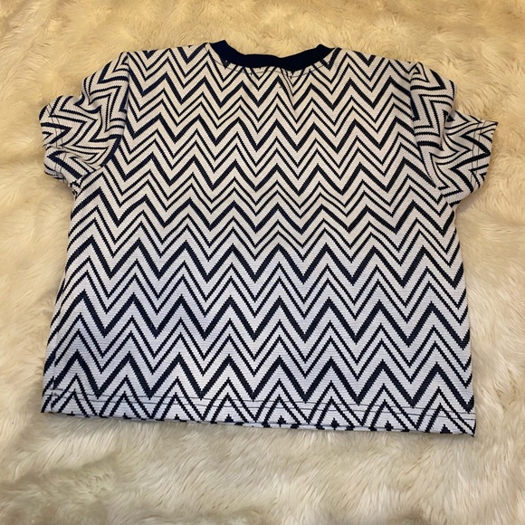 Chevron Crop Shirt - Picture 2 of 3
